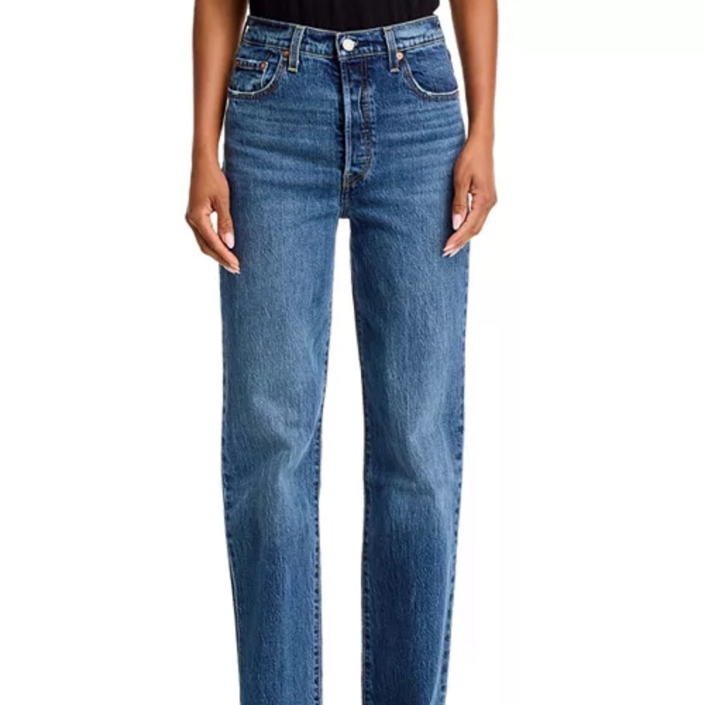 Levi’s High Rise Straight Jeans